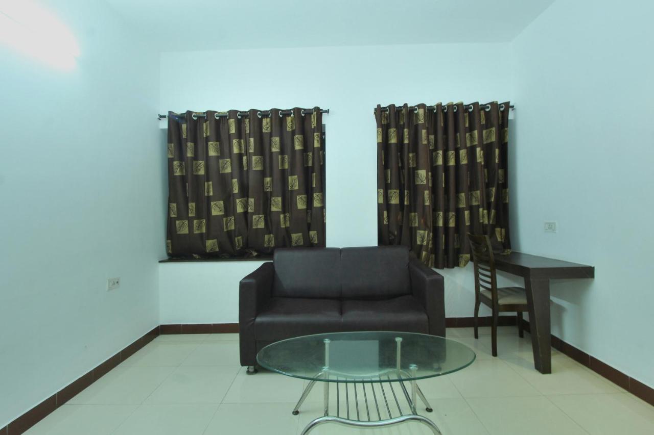 Lake View Hotel Madurai Dış mekan fotoğraf
